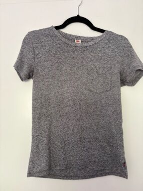 Levi's Gray Ribbed Crewneck Tee
